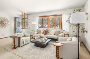 3260 Nassau Dr, Brookfield, WI 53045 - Photo 3