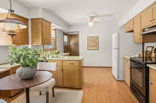 3260 Nassau Dr, Brookfield, WI 53045 - Photo 15