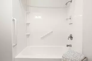 3260 Nassau Dr, Brookfield, WI 53045 - Photo 23