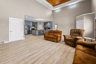 W3335  Bauer Rd, Leroy, WI 53050 - Photo 5