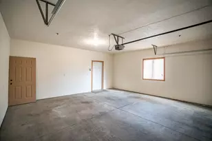 1400 Gabriel Dr, Waukesha, WI 53188 - Photo 39