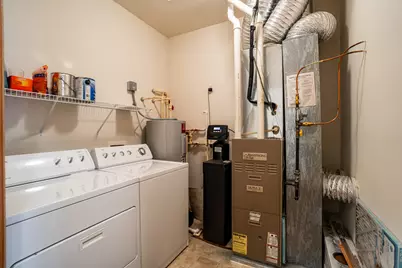 1400  Gabriel Dr #5, Waukesha, WI 53188 - Photo 23