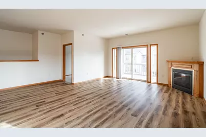 1400  Gabriel Dr #5, Waukesha, WI 53188 - Photo 9