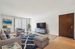 8510 W Waterford Ave, Greenfield, WI 53228 - Photo 3