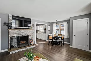 808 Manor Dr, Salem Lakes, WI 53170 - Photo 7