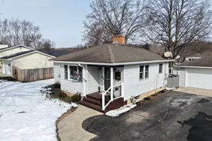 808 Manor Dr, Salem Lakes, WI 53170 - Photo 59