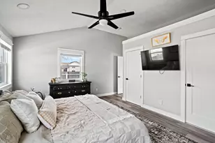 808 Manor Dr, Salem Lakes, WI 53170 - Photo 17