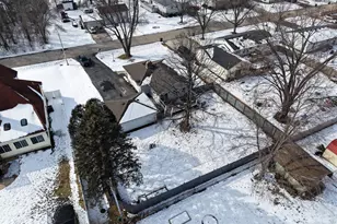 808 Manor Dr, Salem Lakes, WI 53170 - Photo 47