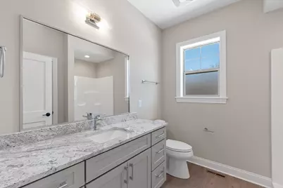 W192N5472  Red Crown Ln, Menomonee Falls, WI 53051 - Photo 13