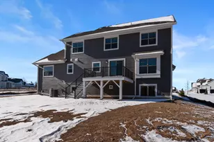 W192N5472 Red Crown Ln, Menomonee Falls, WI 53051 - Photo 39