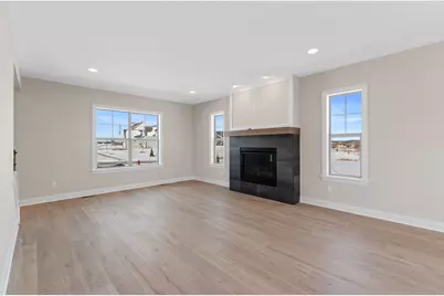 W192N5472  Red Crown Ln, Menomonee Falls, WI 53051 - Photo 35