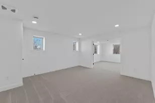 W192N5472 Red Crown Ln, Menomonee Falls, WI 53051 - Photo 27