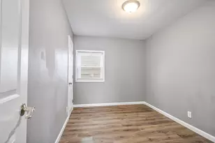 4889 N 24th St, Milwaukee, WI 53209 - Photo 13