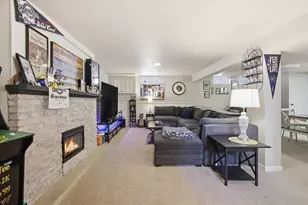 208 Highland Ave, Hartland, WI 53029 - Photo 19