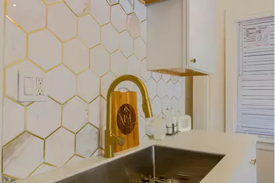 2335 N 44th St, Milwaukee, WI 53210 - Photo 9