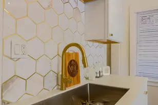 2335 N 44th St, Milwaukee, WI 53210 - Photo 9