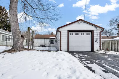 3217 N 83rd St, Milwaukee, WI 53222 - Photo 15