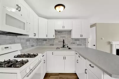 3217 N 83rd St, Milwaukee, WI 53222 - Photo 7