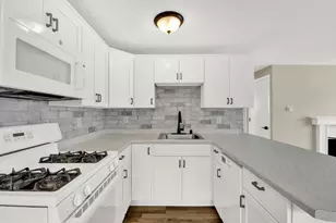 3217 N 83rd St, Milwaukee, WI 53222 - Photo 7