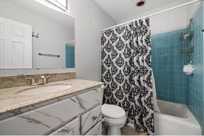 7911 S 68th St #102, Franklin, WI 53132 - Photo 9