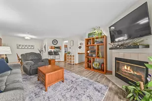 116 E Freistadt Rd, Thiensville, WI 53092 - Photo 9