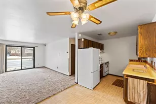 W158N11137 Legend Ave, Germantown, WI 53022 - Photo 7