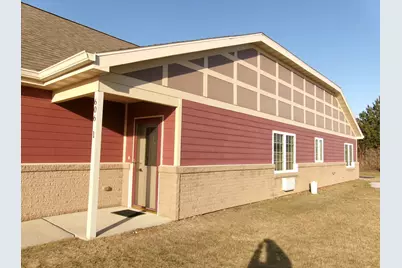 606  Danube Ct #1, Sheboygan Falls, WI 53085 - Photo 3