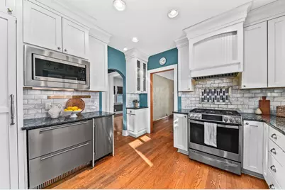 2431 N 70th St, Wauwatosa, WI 53213 - Photo 11