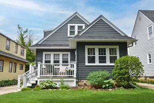 2431 N 70th St, Wauwatosa, WI 53213 - Photo 33