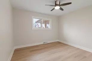 N56W36792 Cherokee Rd, Oconomowoc, WI 53066 - Photo 23