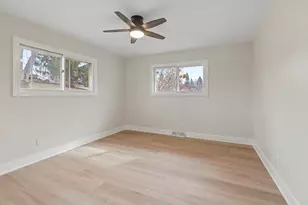 N56W36792 Cherokee Rd, Oconomowoc, WI 53066 - Photo 21