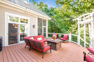 1600 E Juniper Way, Hartland, WI 53029 - Photo 11