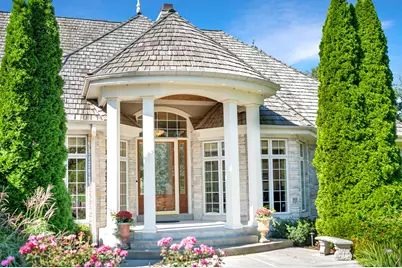 1600 E Juniper Way, Hartland, WI 53029 - Photo 5