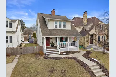 4924 N Larkin St, Whitefish Bay, WI 53217 - Photo 5