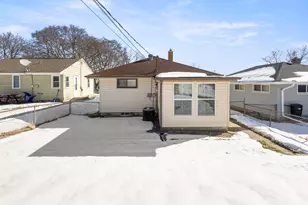 5837 N 71st St, Milwaukee, WI 53218 - Photo 21