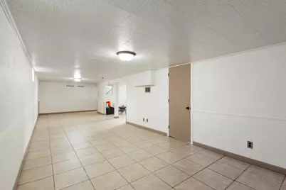 5837 N 71st St, Milwaukee, WI 53218 - Photo 17