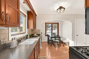 320 S Honey Creek Dr, Milwaukee, WI 53214 - Photo 9