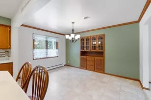 814 Huron Ave, Oostburg, WI 53070 - Photo 3