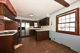 2431 E Dale Ave, Cudahy, WI 53110 - Photo 7