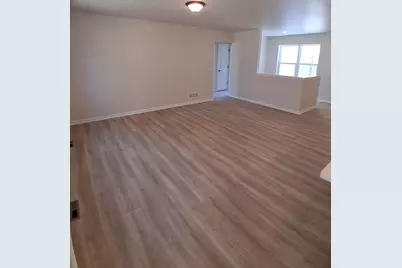 402  Village Ln, Ripon, WI 54971 - Photo 5