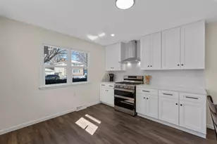 5358 N 61st St, Milwaukee, WI 53218 - Photo 7