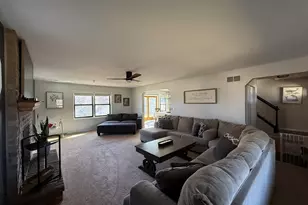 W144N10772 Lincoln Dr, Germantown, WI 53022 - Photo 3