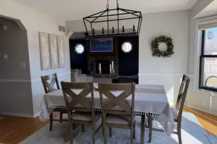 W144N10772 Lincoln Dr, Germantown, WI 53022 - Photo 7