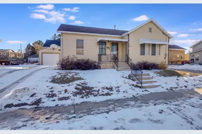 1423 S 14th St, Manitowoc, WI 54220 - Photo 1