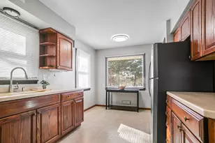 3203 N 94th St, Milwaukee, WI 53222 - Photo 7