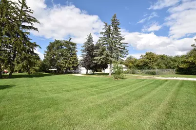 N94W17842  Appleton Ave, Menomonee Falls, WI 53051 - Photo 17