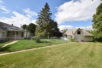 N94W17842  Appleton Ave, Menomonee Falls, WI 53051 - Photo 9