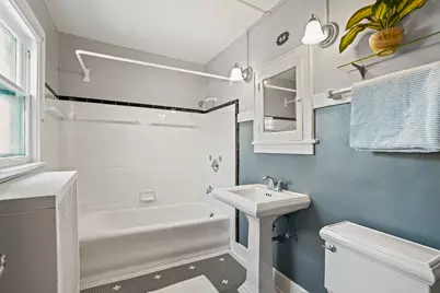 4449 N Maryland Ave, Shorewood, WI 53211 - Photo 25