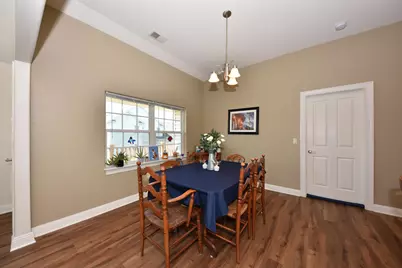 1709  Woodland Way, Slinger, WI 53086 - Photo 11