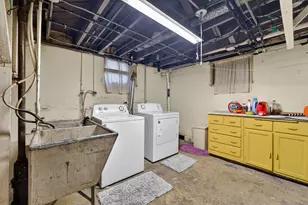 713 W Lawn Ave, Racine, WI 53405 - Photo 29